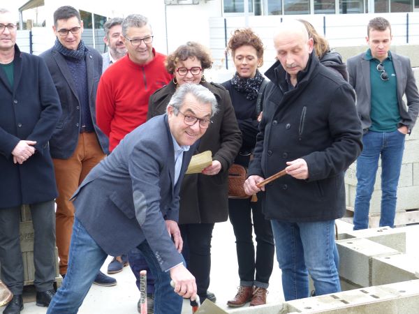 Première pierre École de Musique